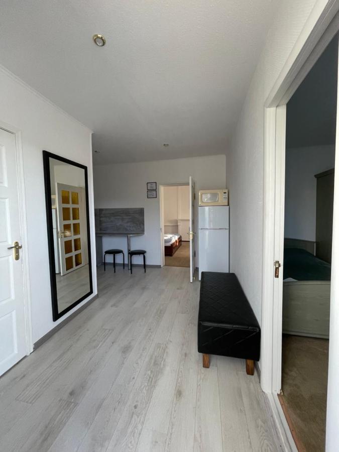 קייב Apartments With Kitchen And Garden מראה חיצוני תמונה