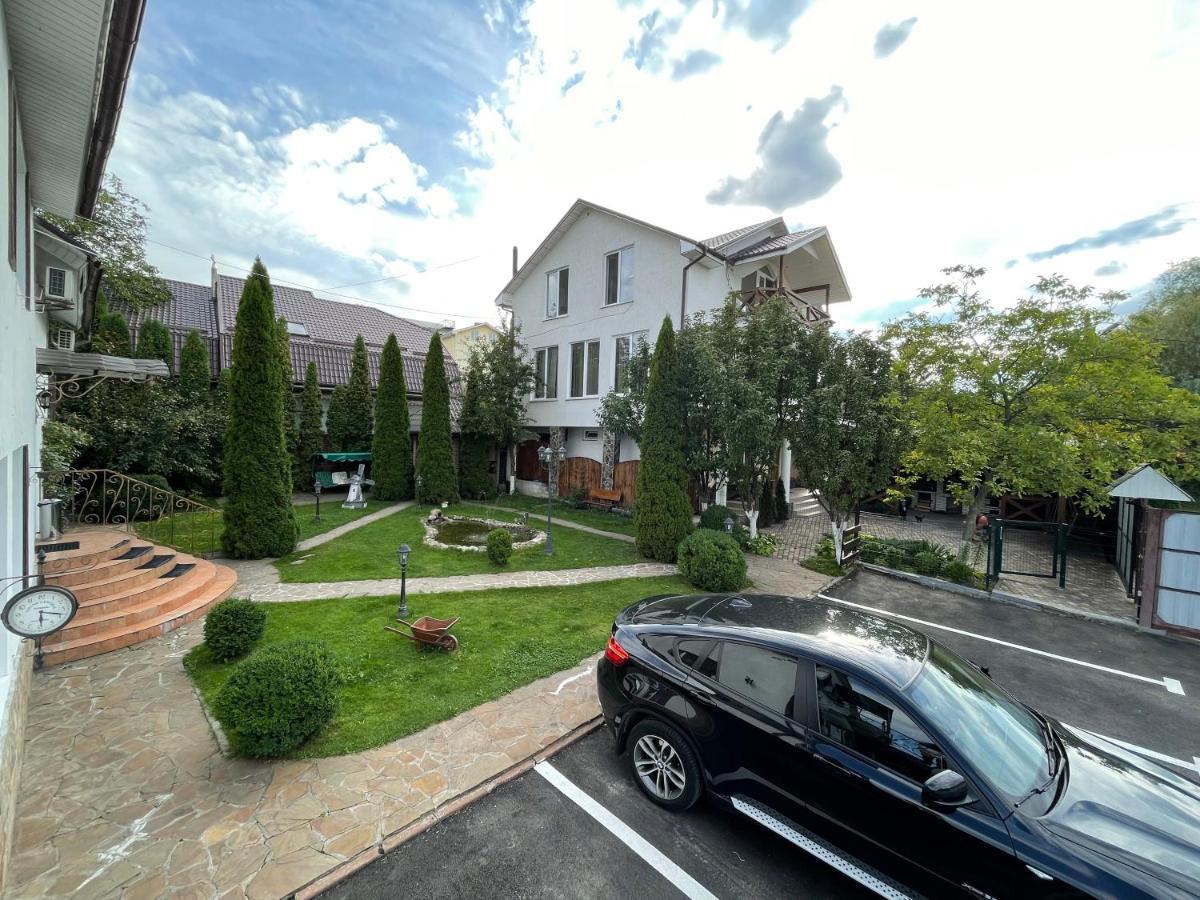 קייב Apartments With Kitchen And Garden מראה חיצוני תמונה