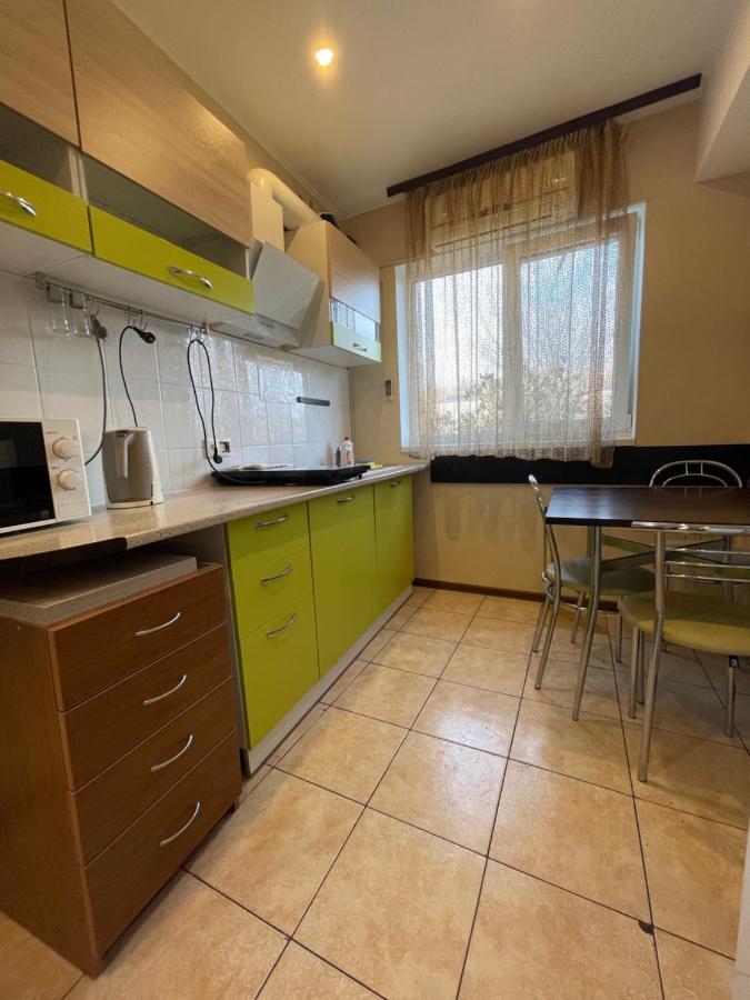 קייב Apartments With Kitchen And Garden מראה חיצוני תמונה